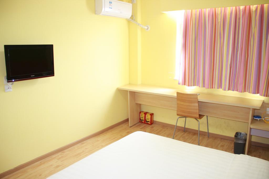 7Days Inn Guangzhou Zhongda North Gate Square Bagian luar foto