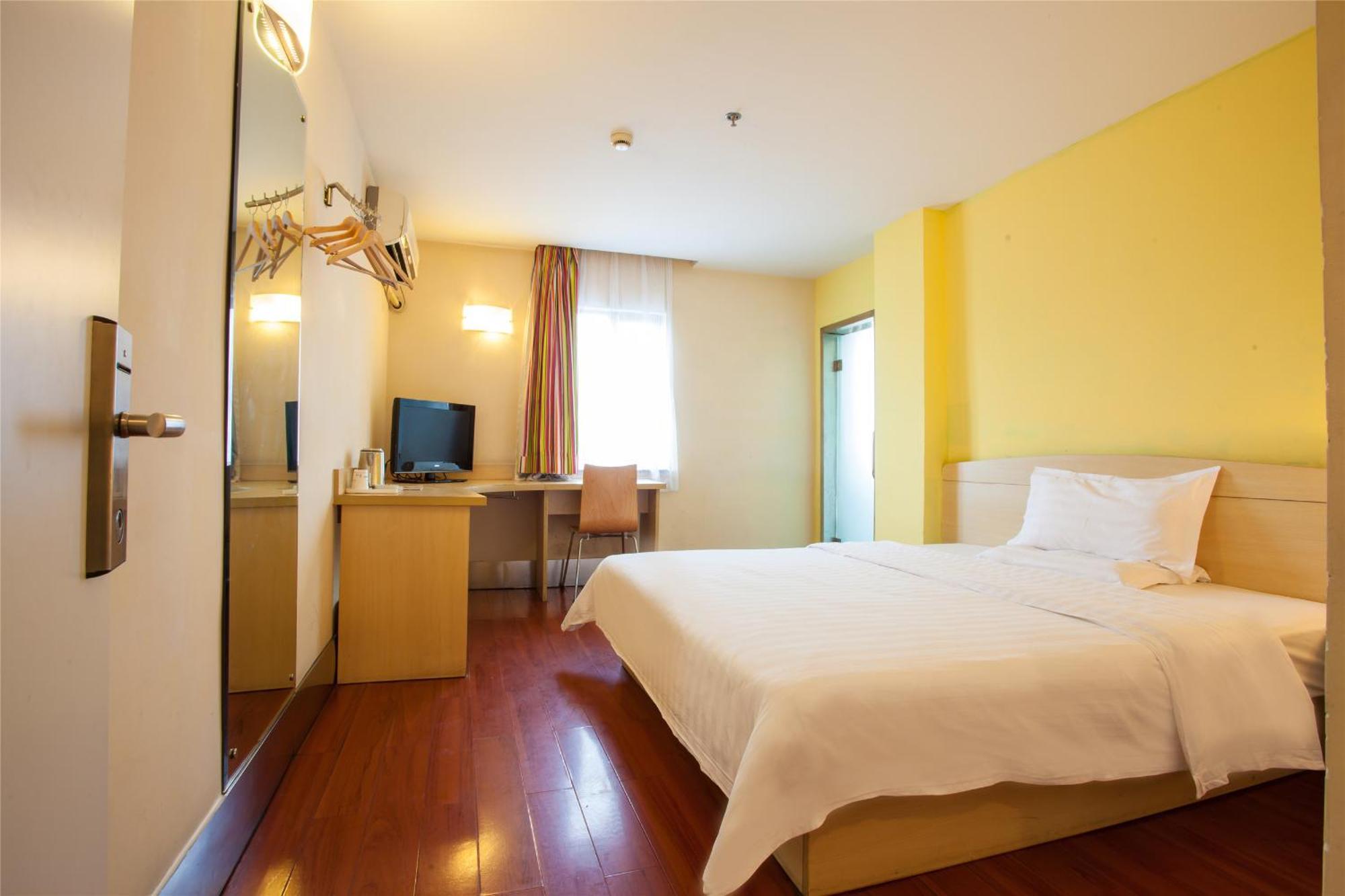 7Days Inn Guangzhou Zhongda North Gate Square Bagian luar foto