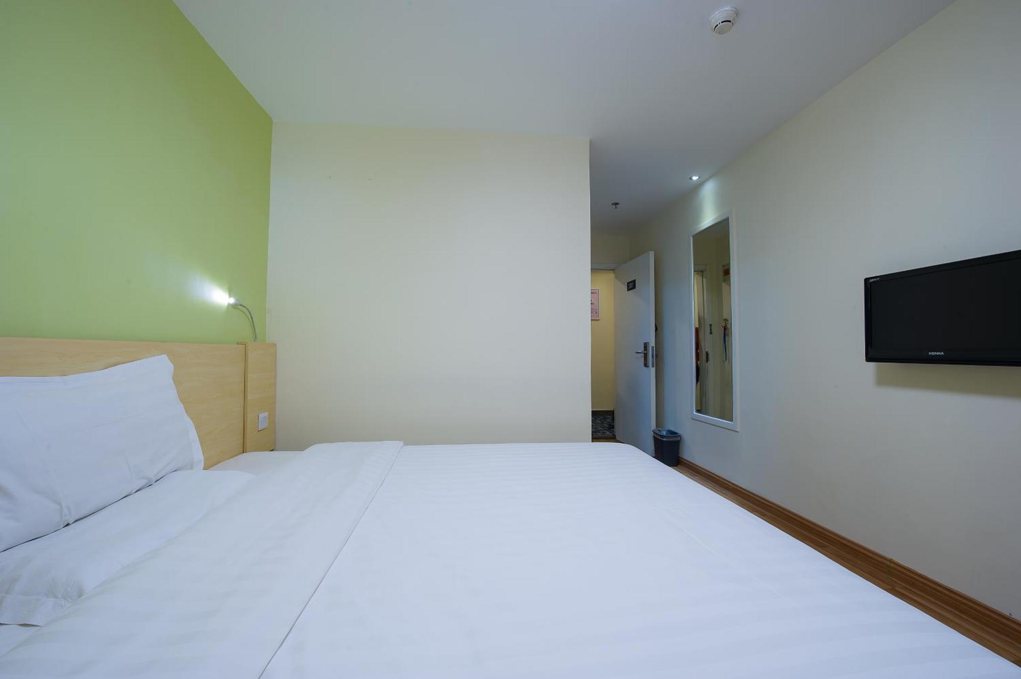 7Days Inn Guangzhou Zhongda North Gate Square Bagian luar foto